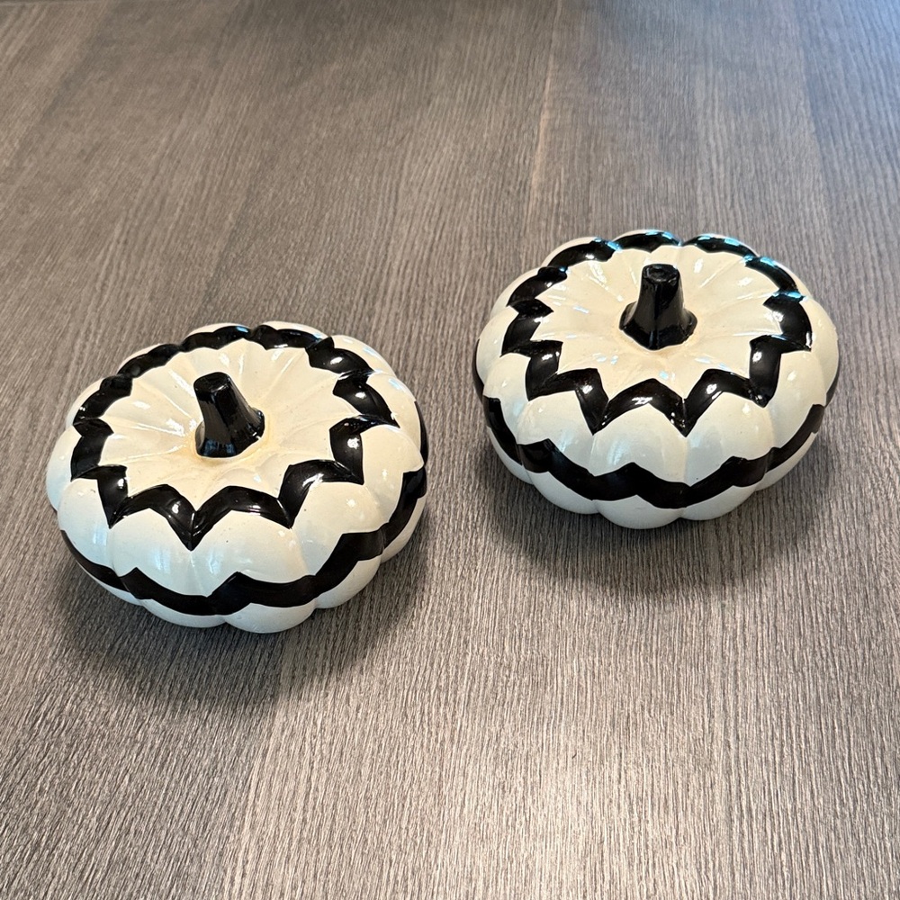 Black and White Ceramic Pumpkin Decor